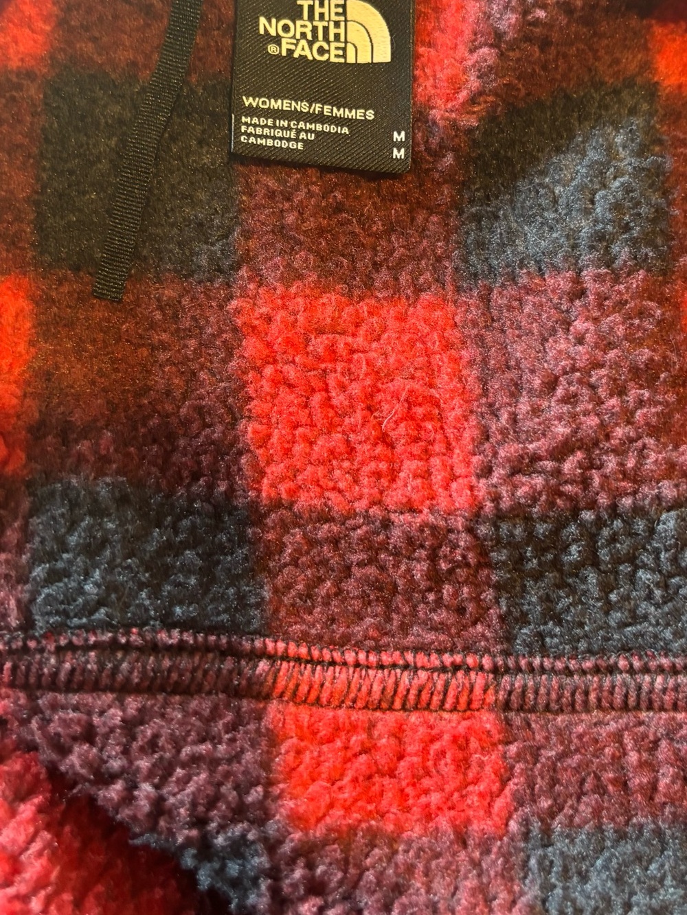 The North Face Women's Red & Black Buffalo Plaid Fleece Jacket - Picture 4 of 6
